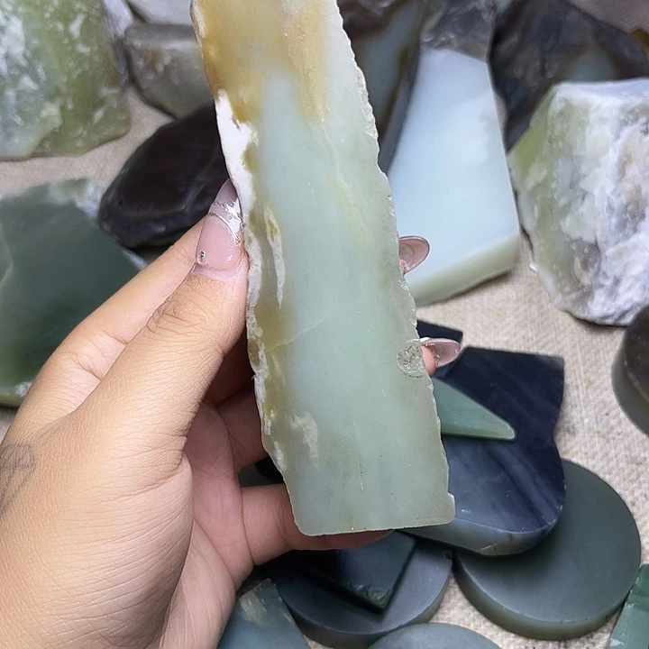 老***七和田玉（糖玉）未镶嵌珠宝半成品