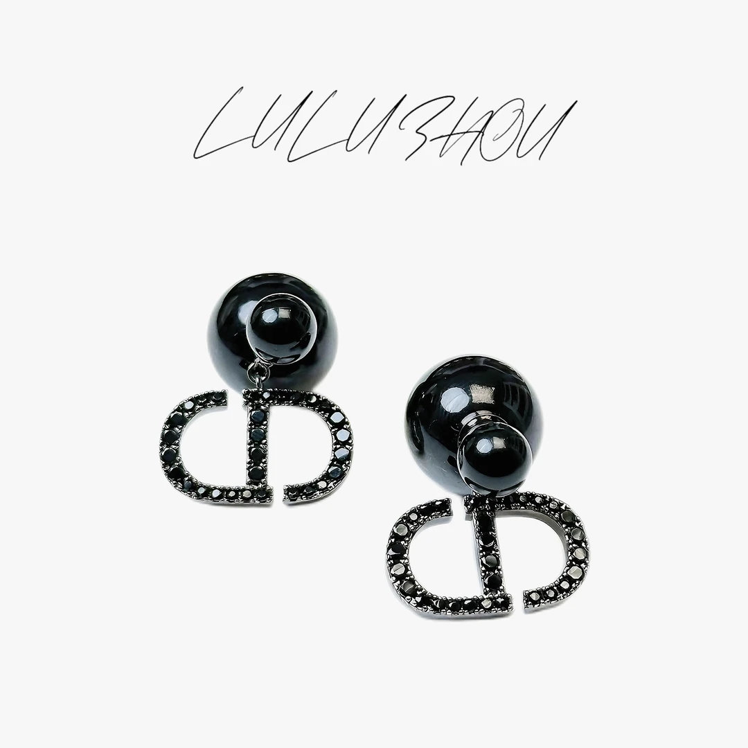铜合金耳饰 黑色字母满镶甜酷感大小双珠耳钉LUED250606