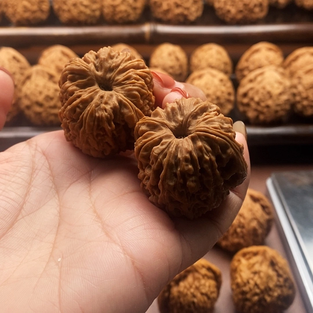 吊坠文玩核桃南疆803凹37