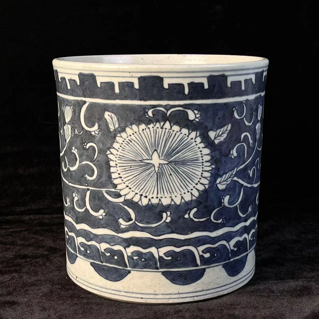 清代青花留白笔筒