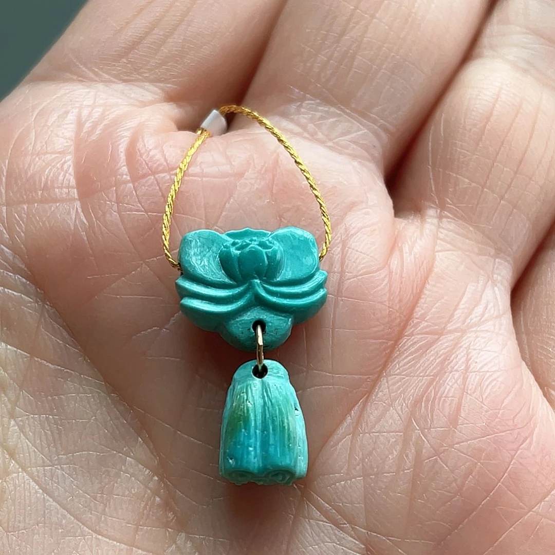 未镶嵌绿松石颈饰