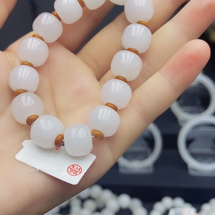 石英质玉（金丝玉）手链合金