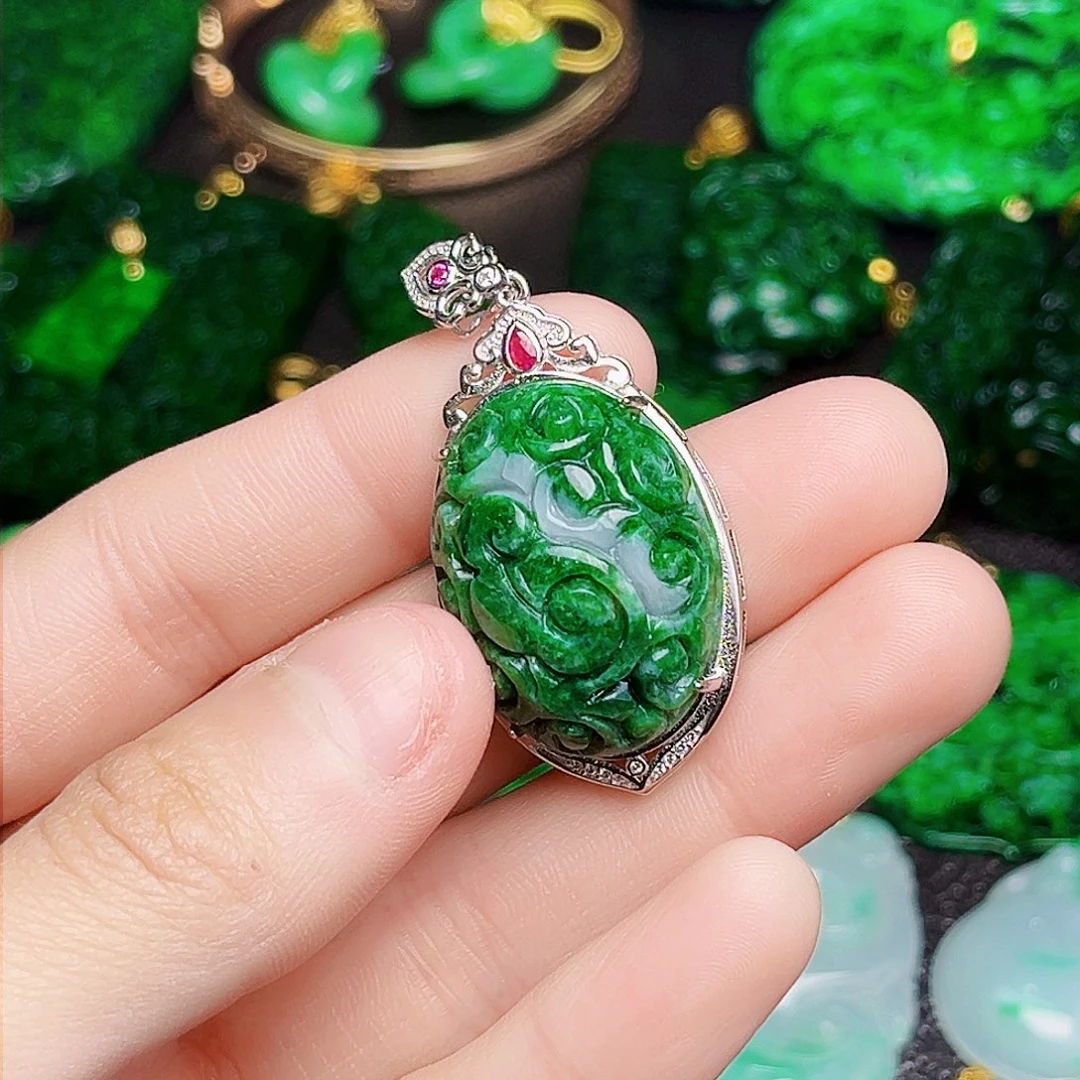 颈饰银S925镶嵌翡翠多样性