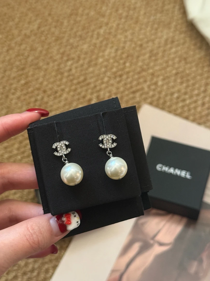 全新未使用 Chanel/香奈儿 chanel24vmini双c珍珠耳钉