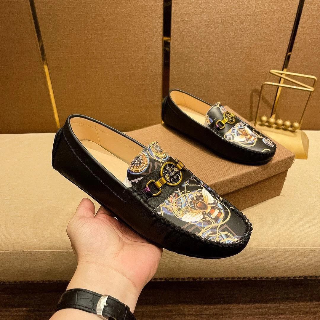 2025年春夏季新款小蜜蜂男鞋百搭豆豆鞋男士懒人休闲鞋驾车乐福鞋