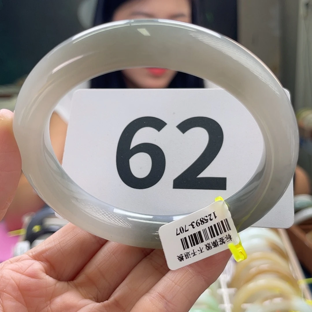 和田玉手镯未镶嵌76