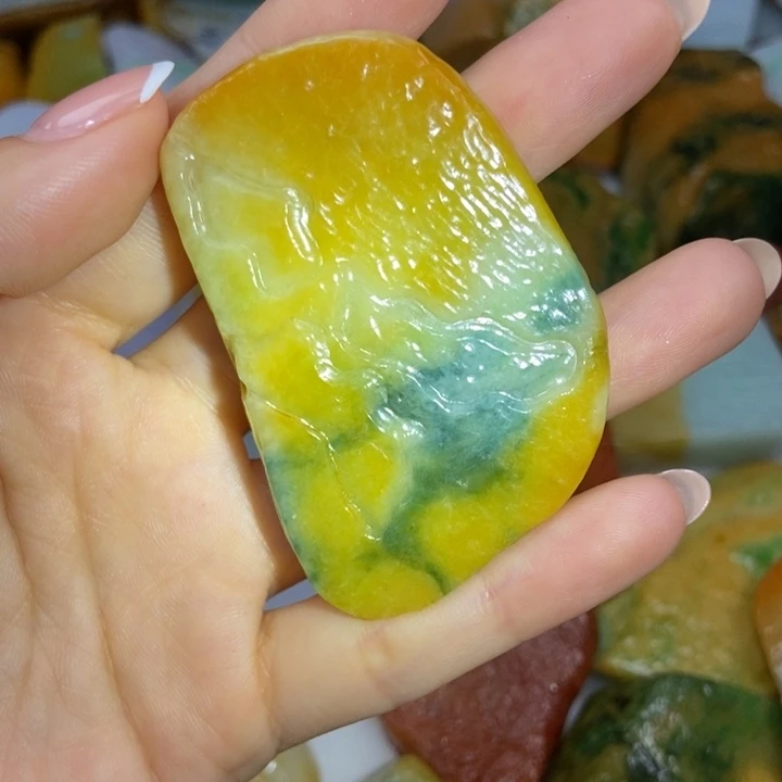 翡翠挂件未镶嵌缅甸