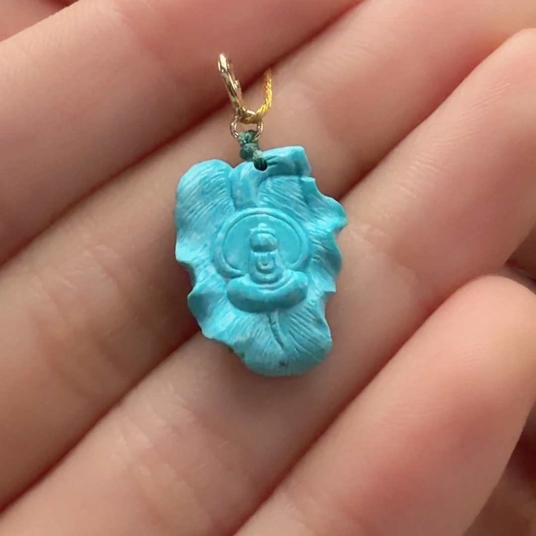 绿松石未镶嵌颈饰