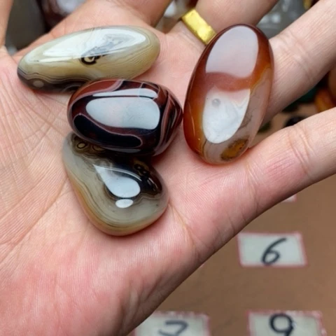 未镶嵌玛瑙/玉髓珠宝奇石
