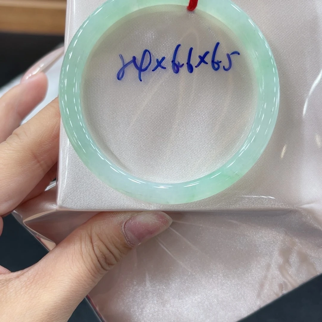 未镶嵌手镯翡翠翡翠