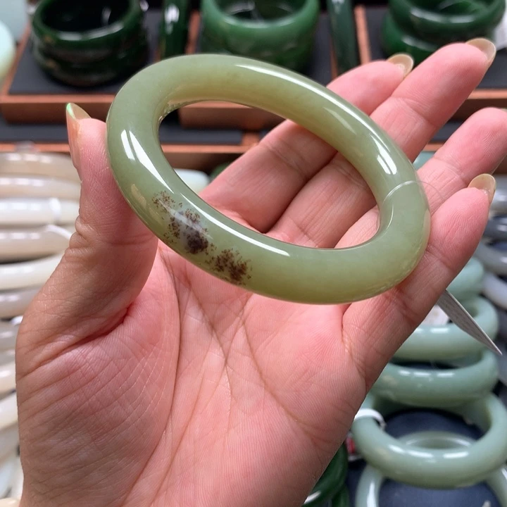 【闪购商品】和田玉手镯未镶嵌