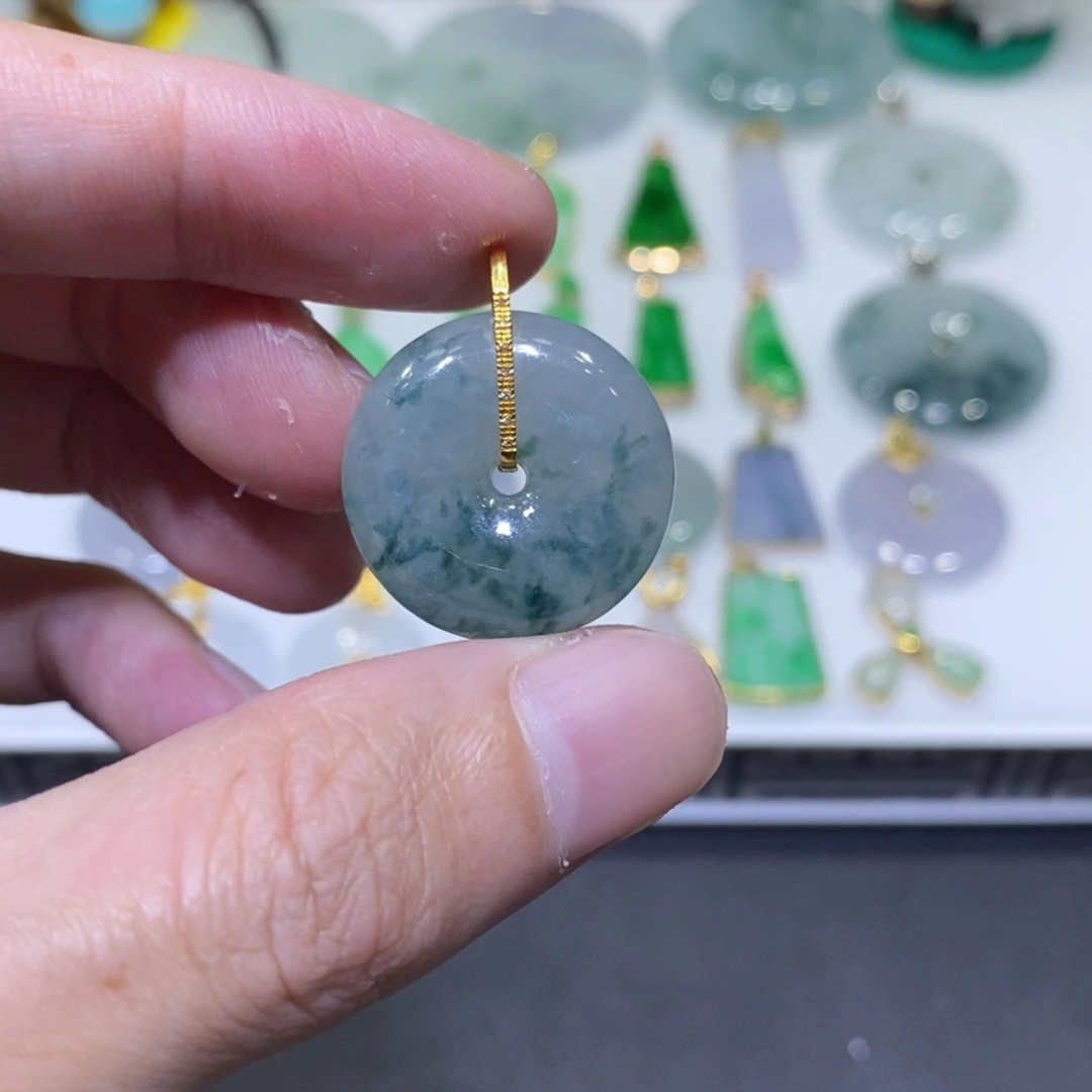 翡翠18K金镶嵌吊坠(不含链)