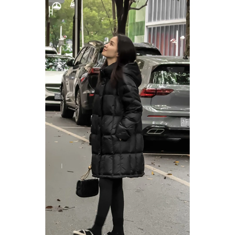 【MEINLY  CHEN】【丝滑黑巧】高端设计师款时尚黑色鹅绒服8824657