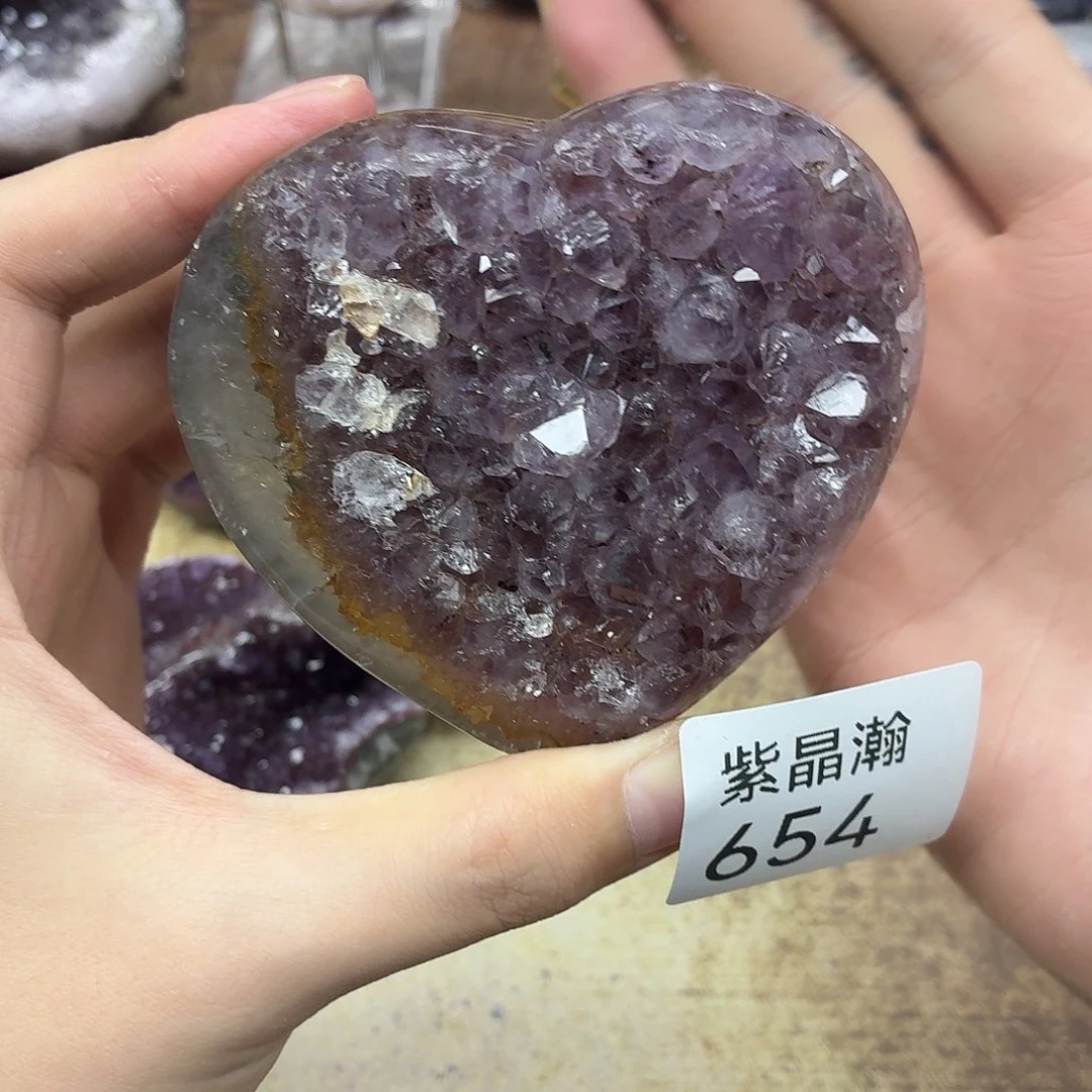 未镶嵌水晶大型摆件（非配饰）