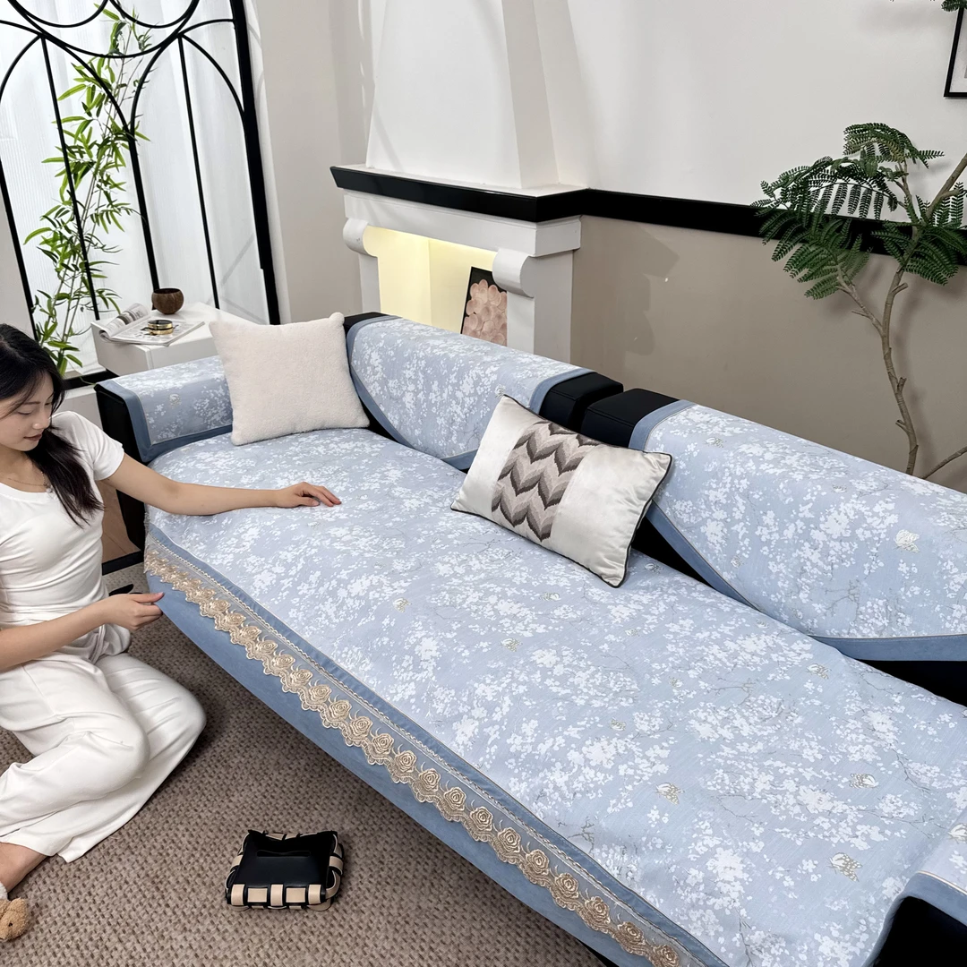 【全尺码】新款蝶恋花梅 雪尼尔轻奢简约防滑沙发垫