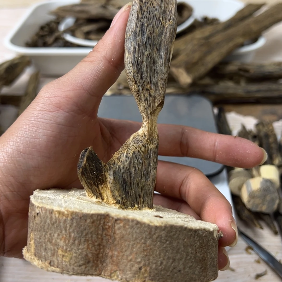 沉香沉香碎屑透顶绿72克