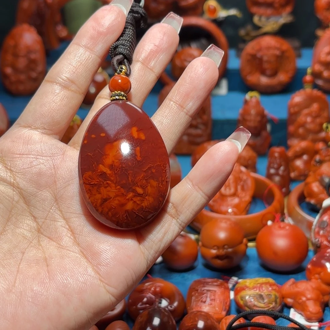 未镶嵌雕刻南红玛瑙@*静