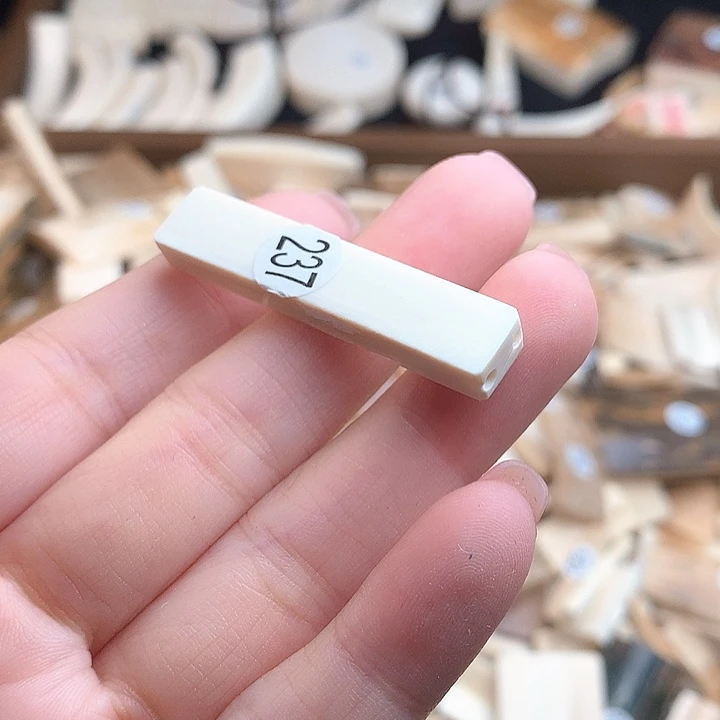 泥塑不打孔联系客服