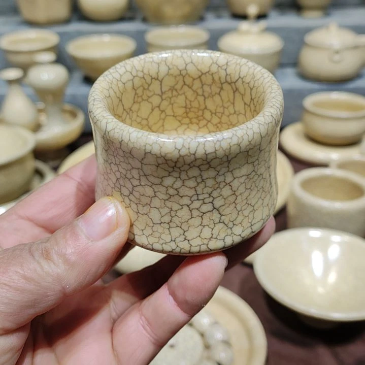 龚东华老师梅花墨纹作品