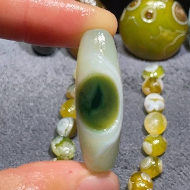 凝***术未镶嵌玛瑙/玉髓珠宝奇石