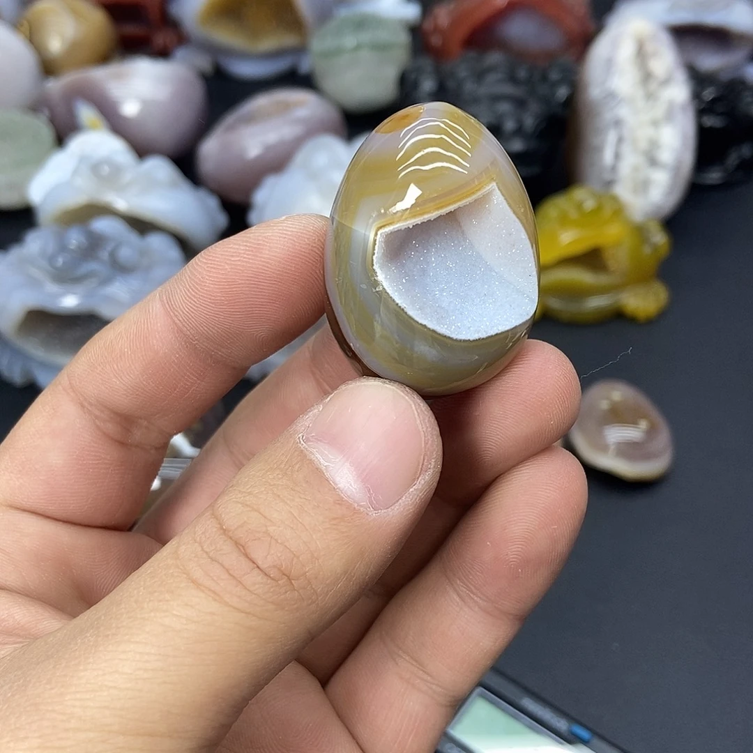 玛瑙/玉髓未镶嵌珠宝奇石