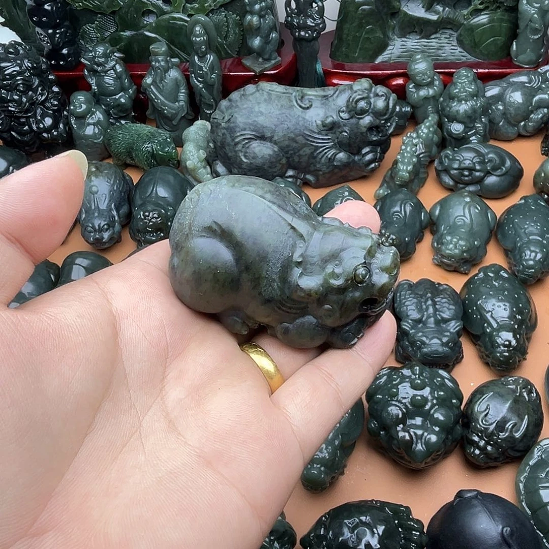 和田玉未镶嵌挂件