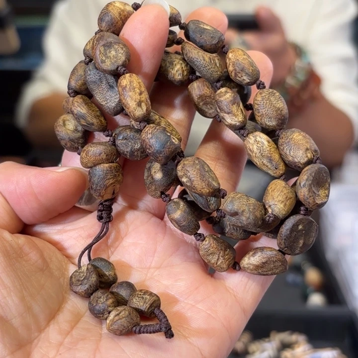 沉香吊坠沉香吊坠