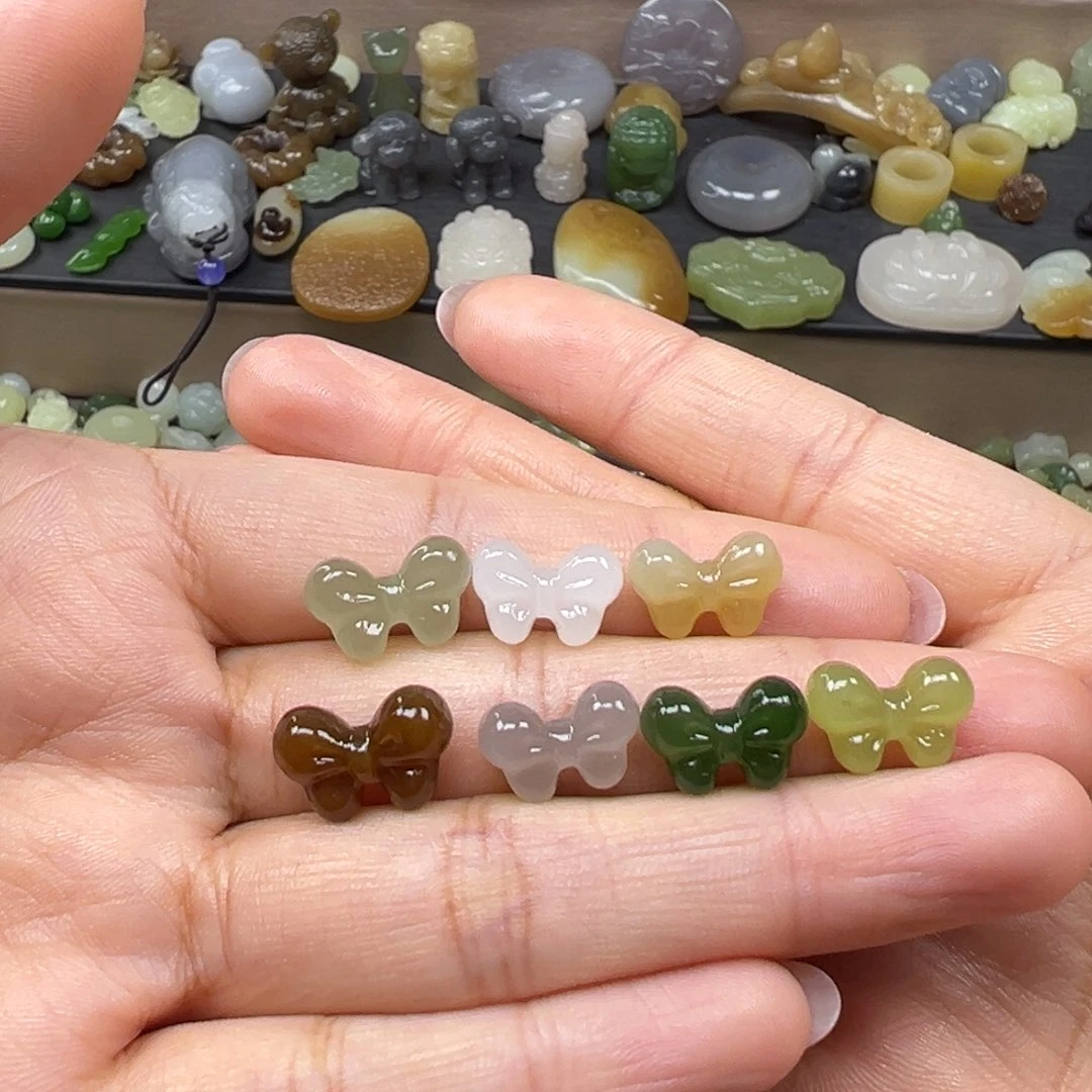 和田玉未镶嵌颈饰98一个多样性发其一