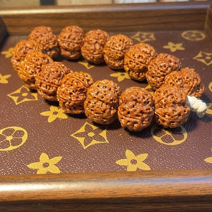手串金刚菩提25mm梅花双龙 干刷打底 同树精挑 同心同轴