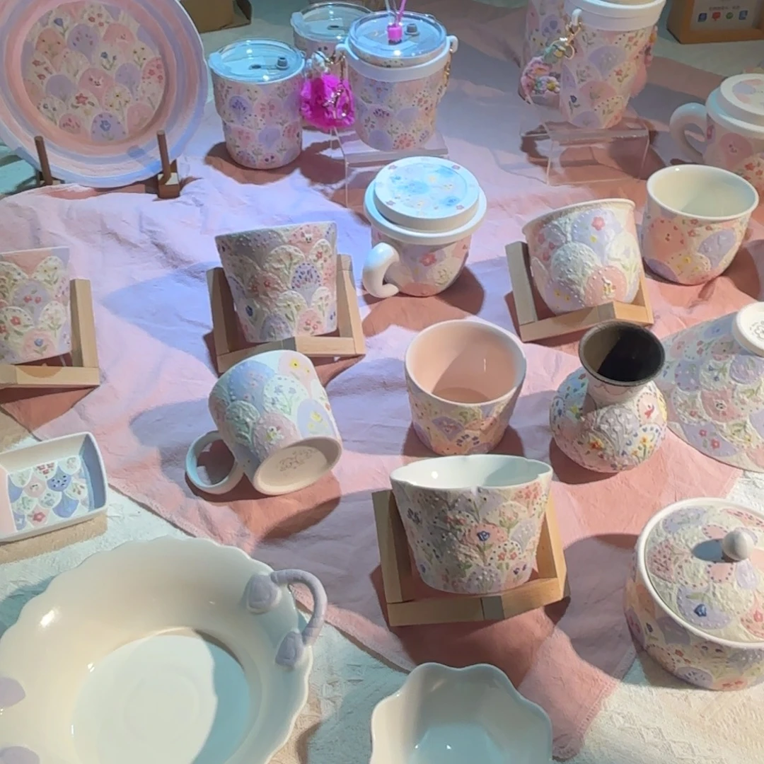 摆件陶可爱的杯杯