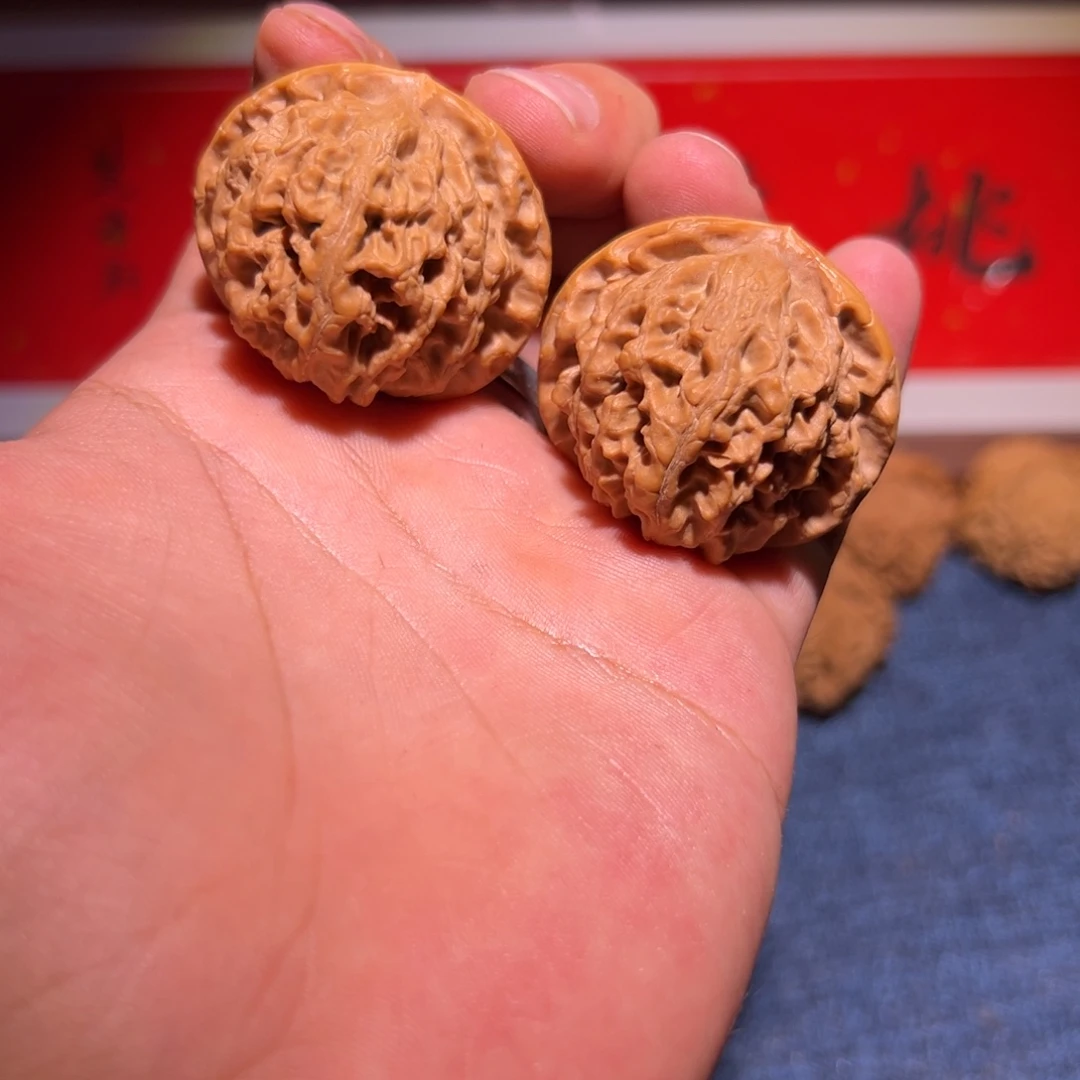 吊坠文玩核桃边41肚42，精修秦皇岛元宝，看好扣