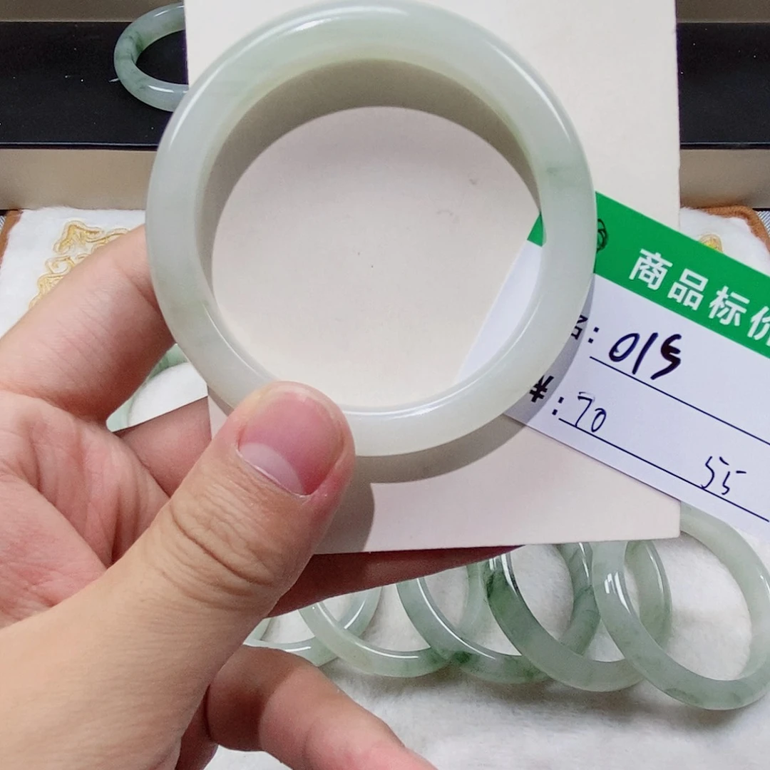 石英质玉手镯合金