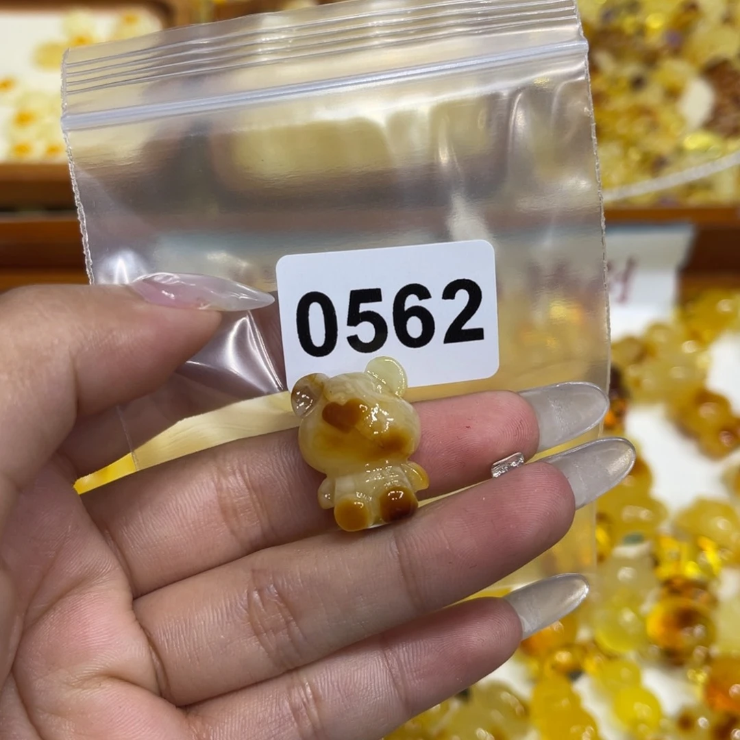 琥珀珠宝奇石未镶嵌