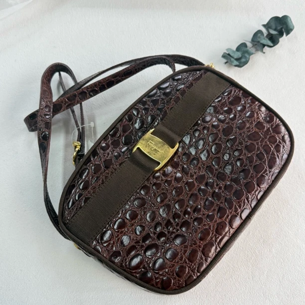 90新 FERRAGAMO/菲拉格慕 【六六中古】孤品鳄鱼纹单肩斜挎包te2247