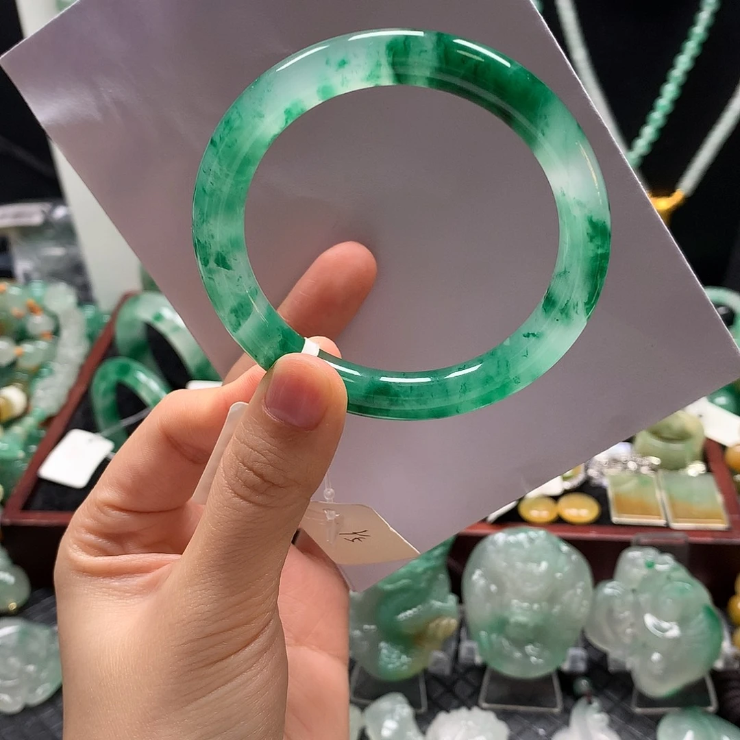 N***i石英质玉未镶嵌手镯