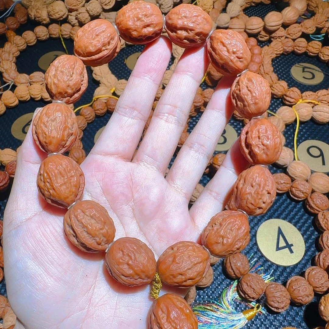 文玩核桃吊坠招财大枣手持