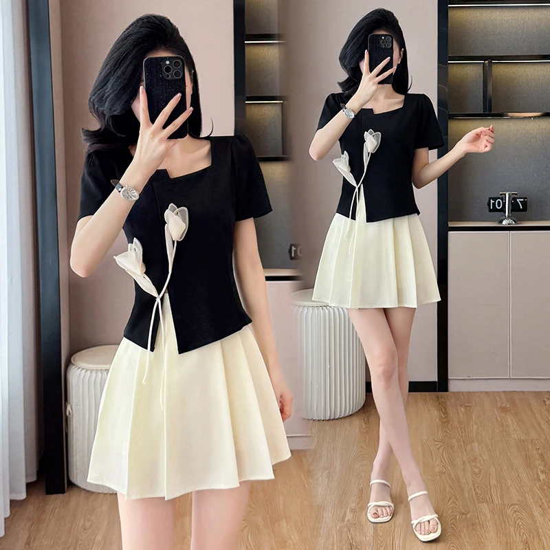 2025新款两件套时尚气质修身显瘦上衣百褶短裙套装