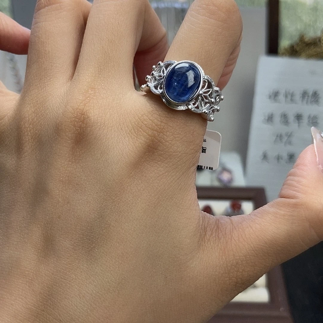 水晶戒指银S925镶嵌奶***?蓝晶石