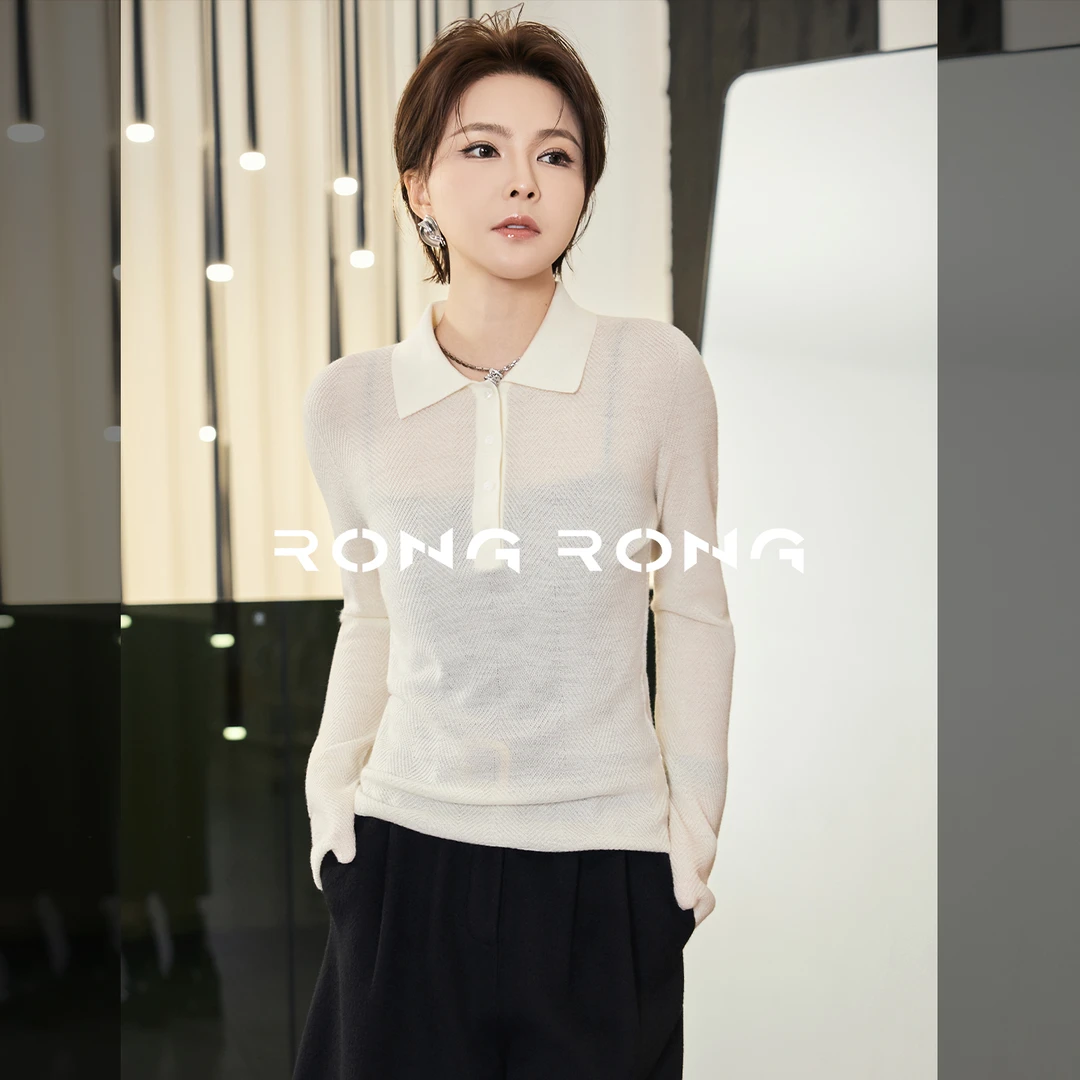 溶溶【日光暖茶】RONGRONG 100绵羊毛鱼骨纹无缝一体羊毛衫RR8867