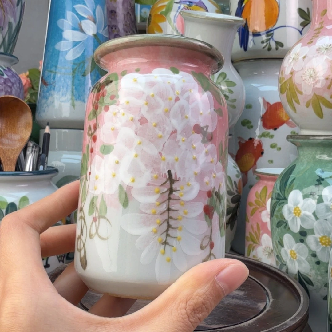 景德镇纯手绘陶瓷花瓶