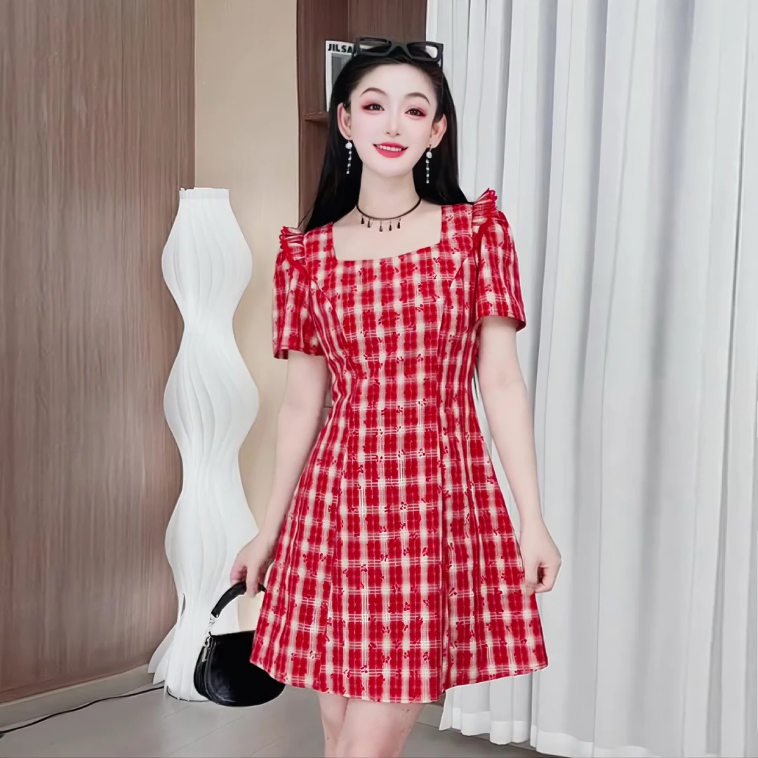 3648大码法式高级感连衣裙女夏季显瘦新款气质复古红格子公主裙子