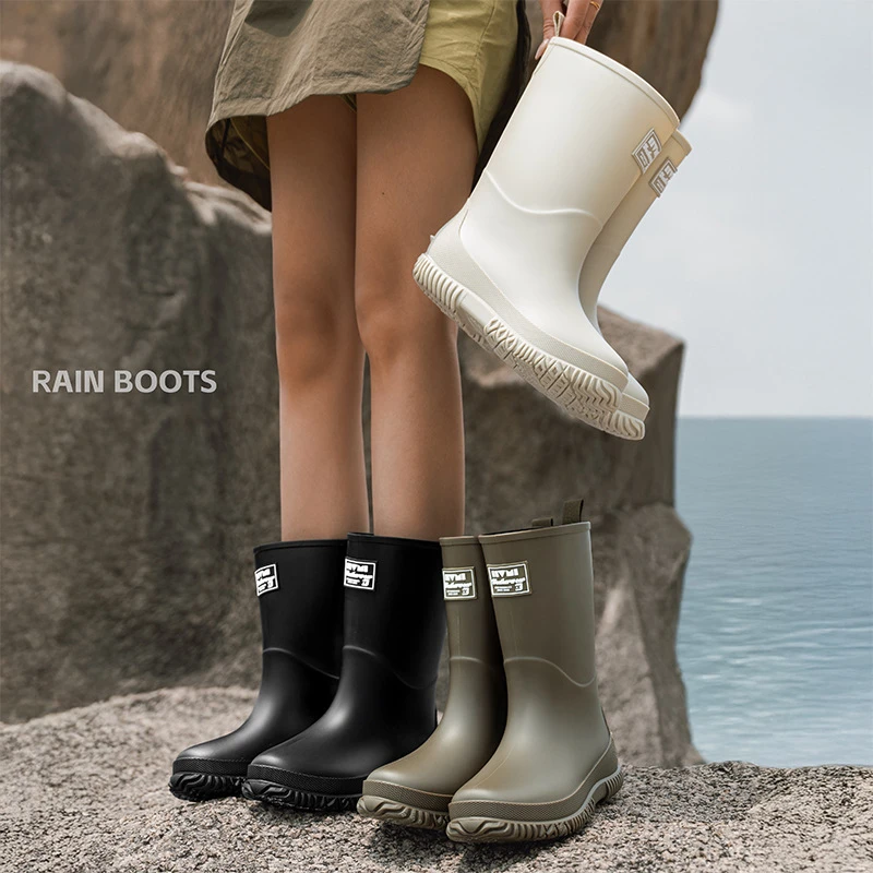 2025新款中筒雨鞋女士轻便防滑胶鞋户外耐磨水鞋雨林徒步网红雨靴