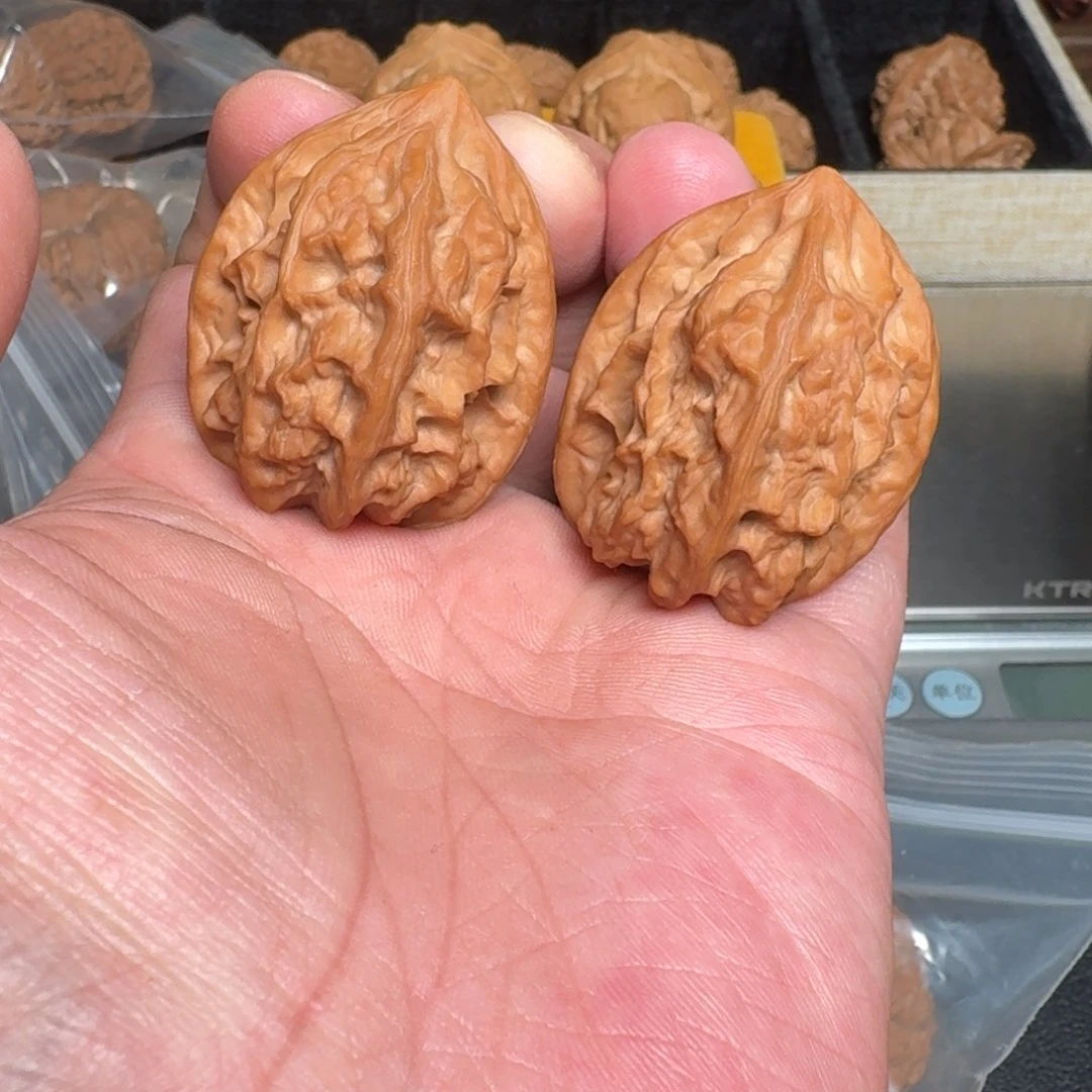 文玩核桃吊坠全品龙骨 尺40