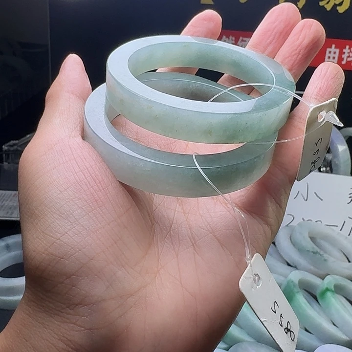 未镶嵌手镯定制翡翠多样性随机发一
