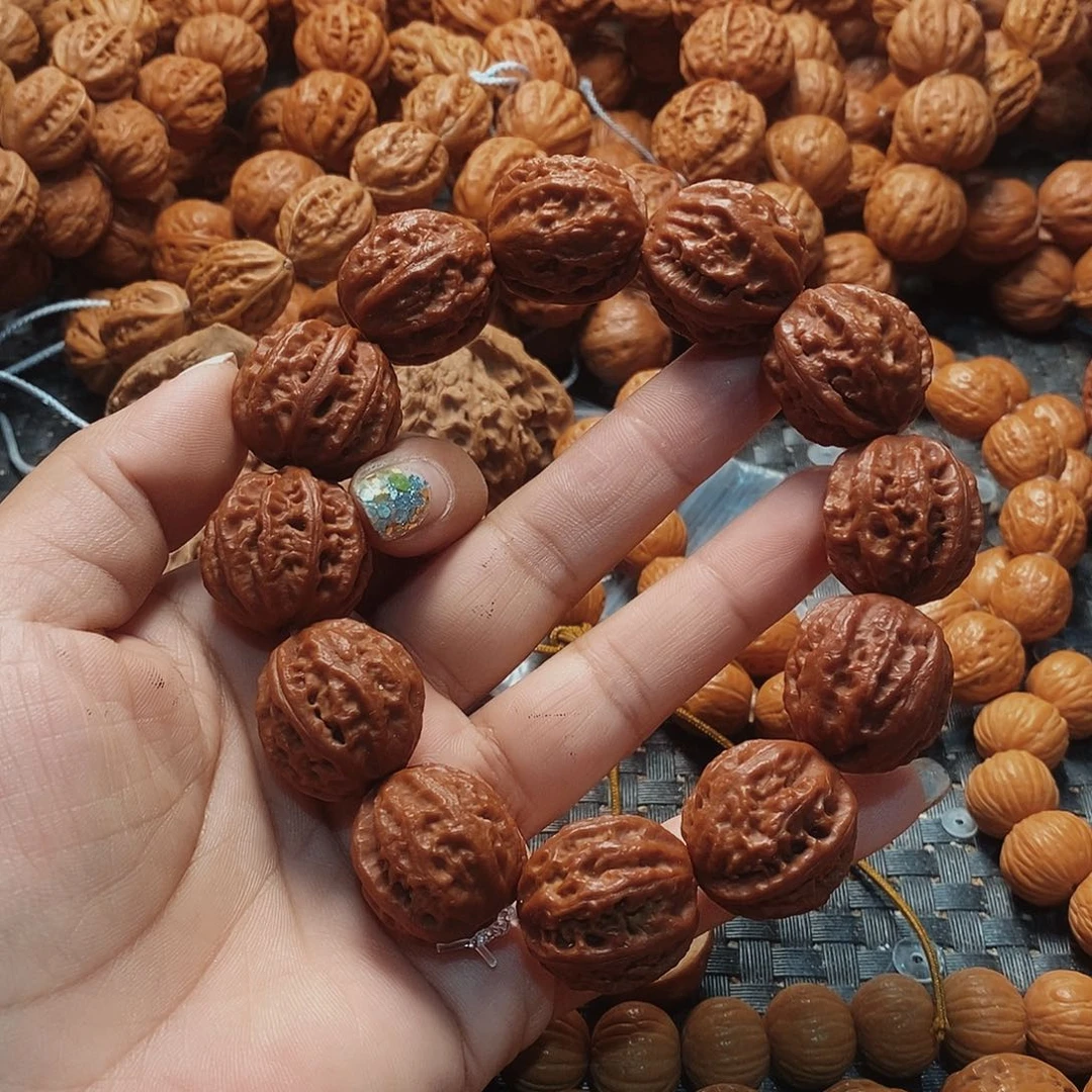 宇***影文玩核桃手串京八棱