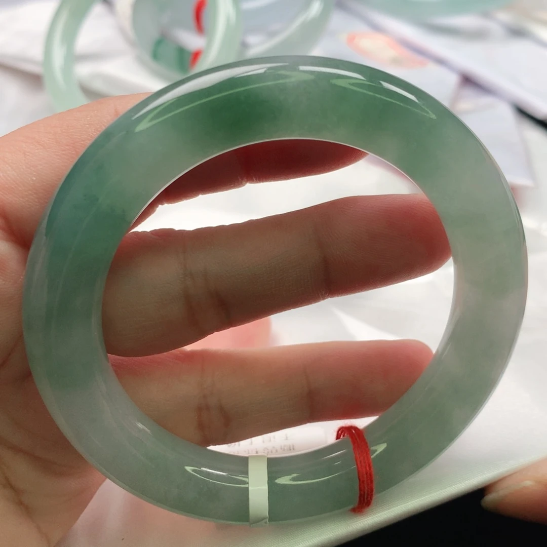 翡翠手镯未镶嵌缅甸55.56