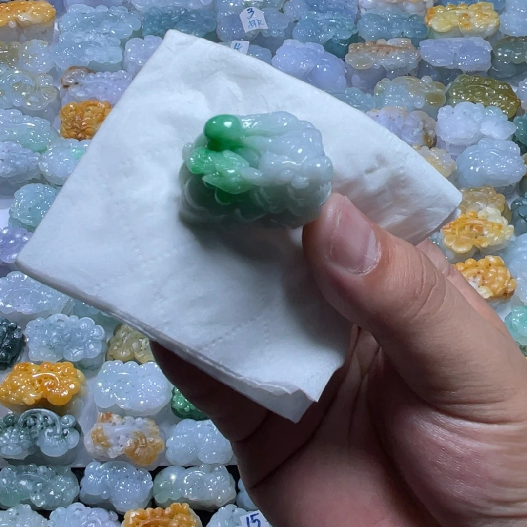 翡翠未镶嵌颈饰天然
