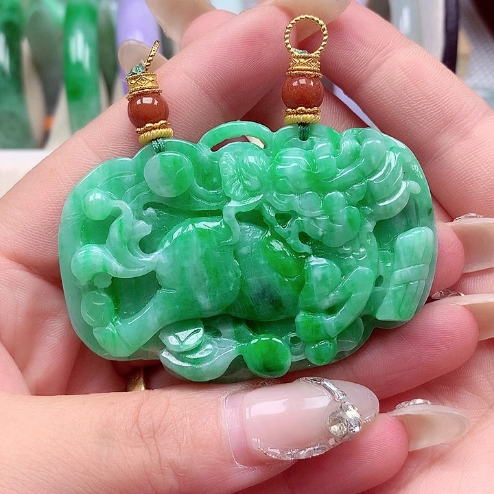 颈饰未镶嵌翡翠翡翠