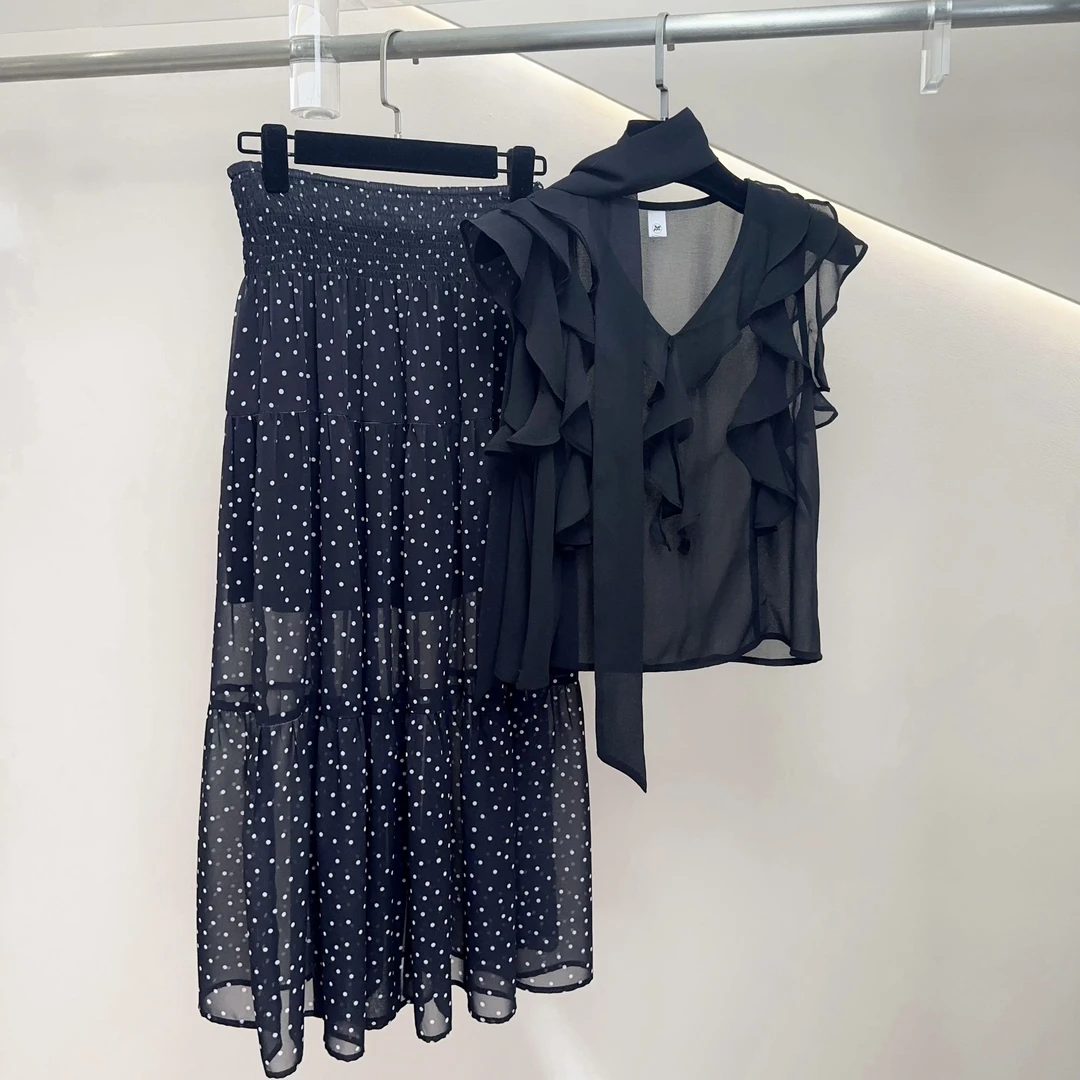 夏季穿搭一整套女2025新款时尚轻奢雪纺上衣显瘦波点半身裙两件套