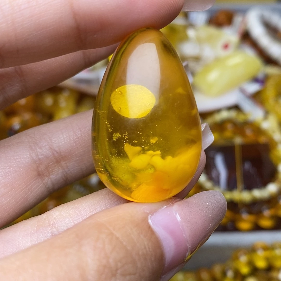 未镶嵌琥珀珠宝奇石